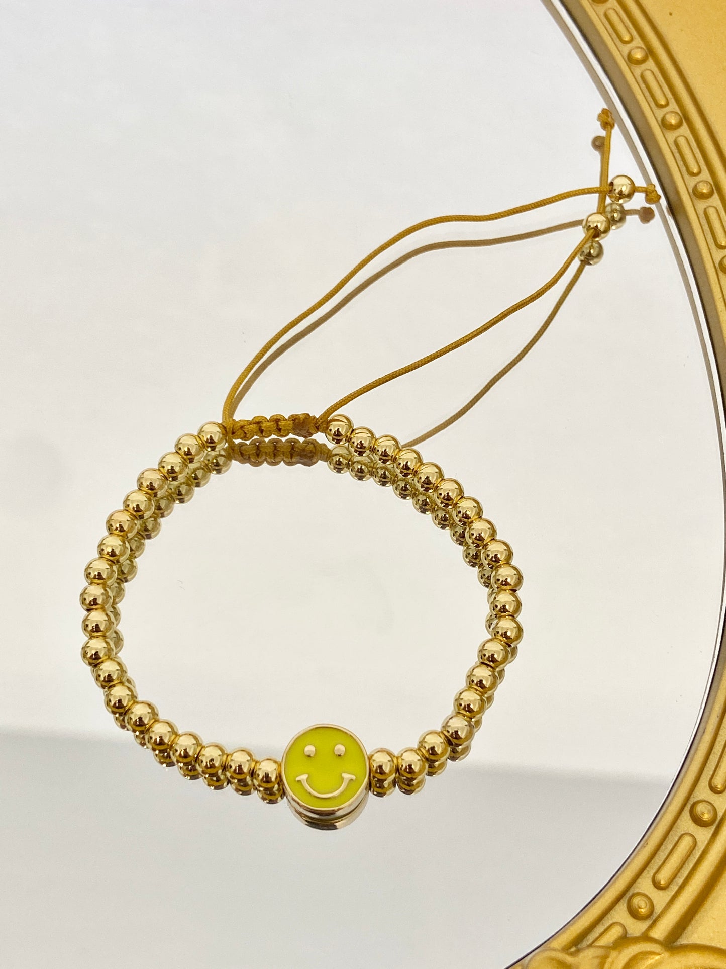 Happy face bead bracelet