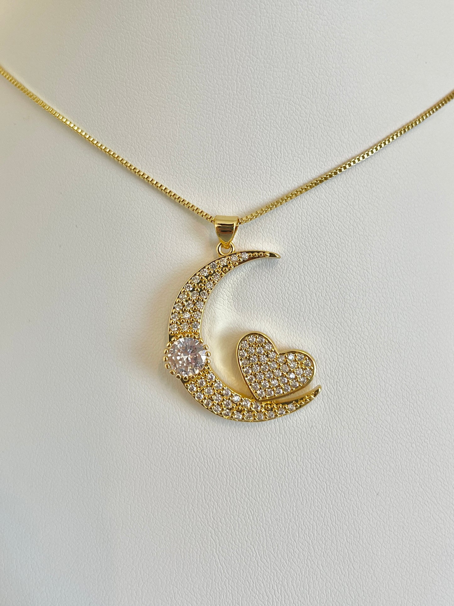 Big moon and heart necklace necklace