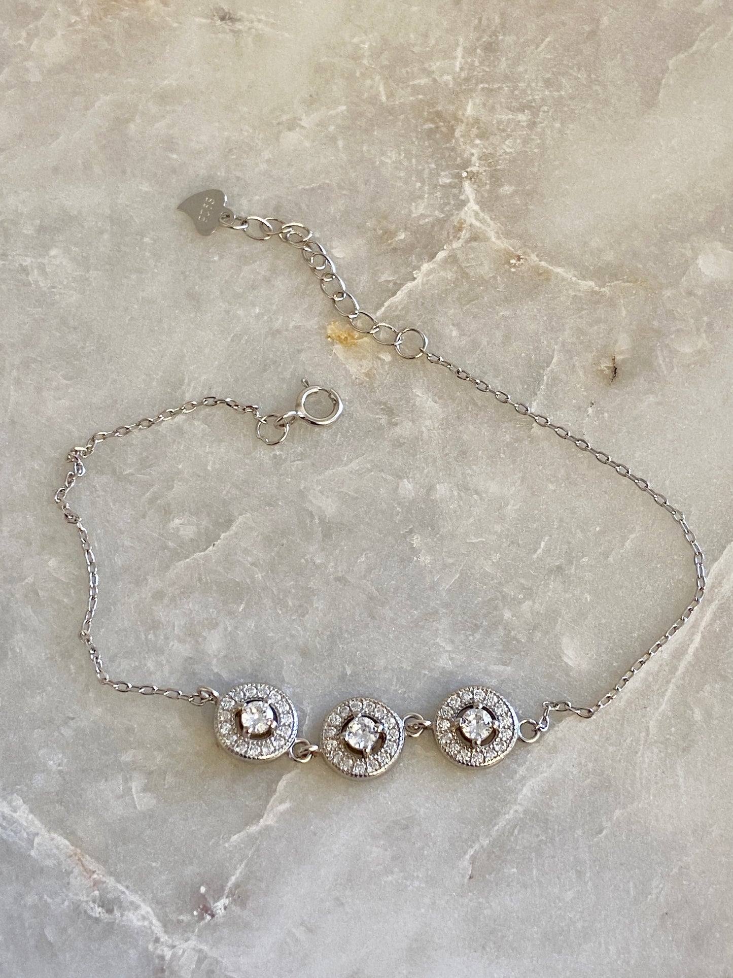 Elegant bracelet