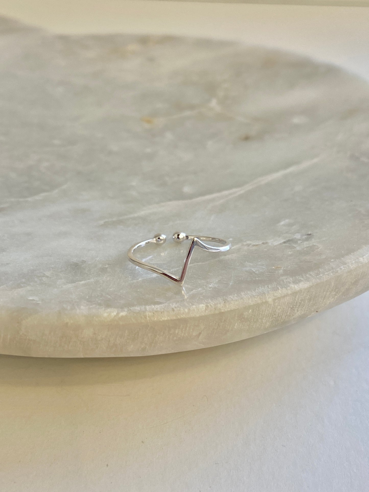 Pulse adjustable ring