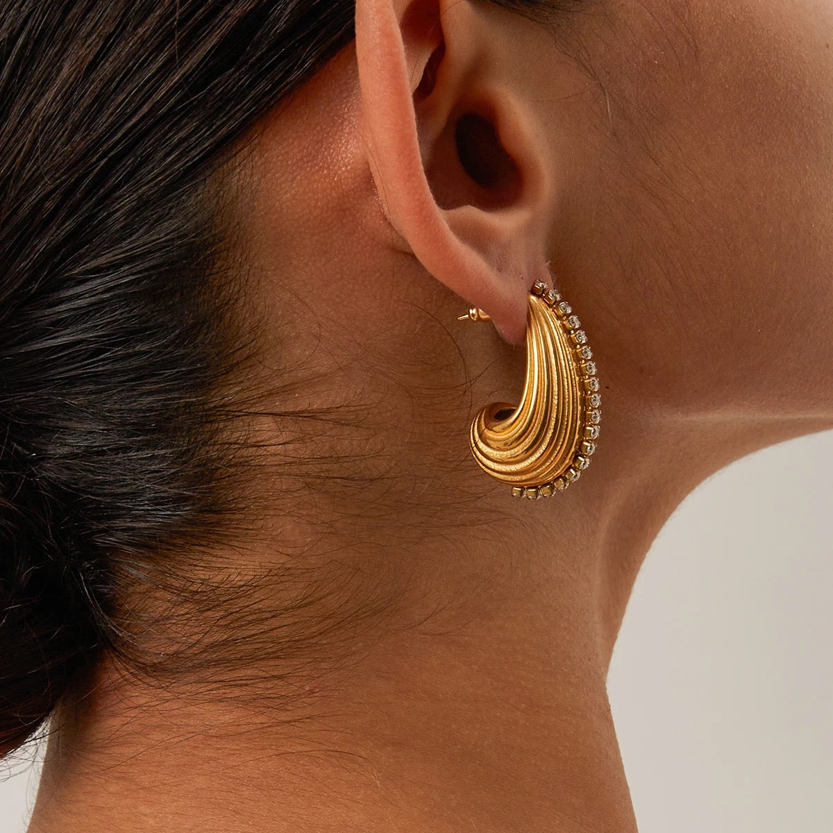 Texture water drop earrings