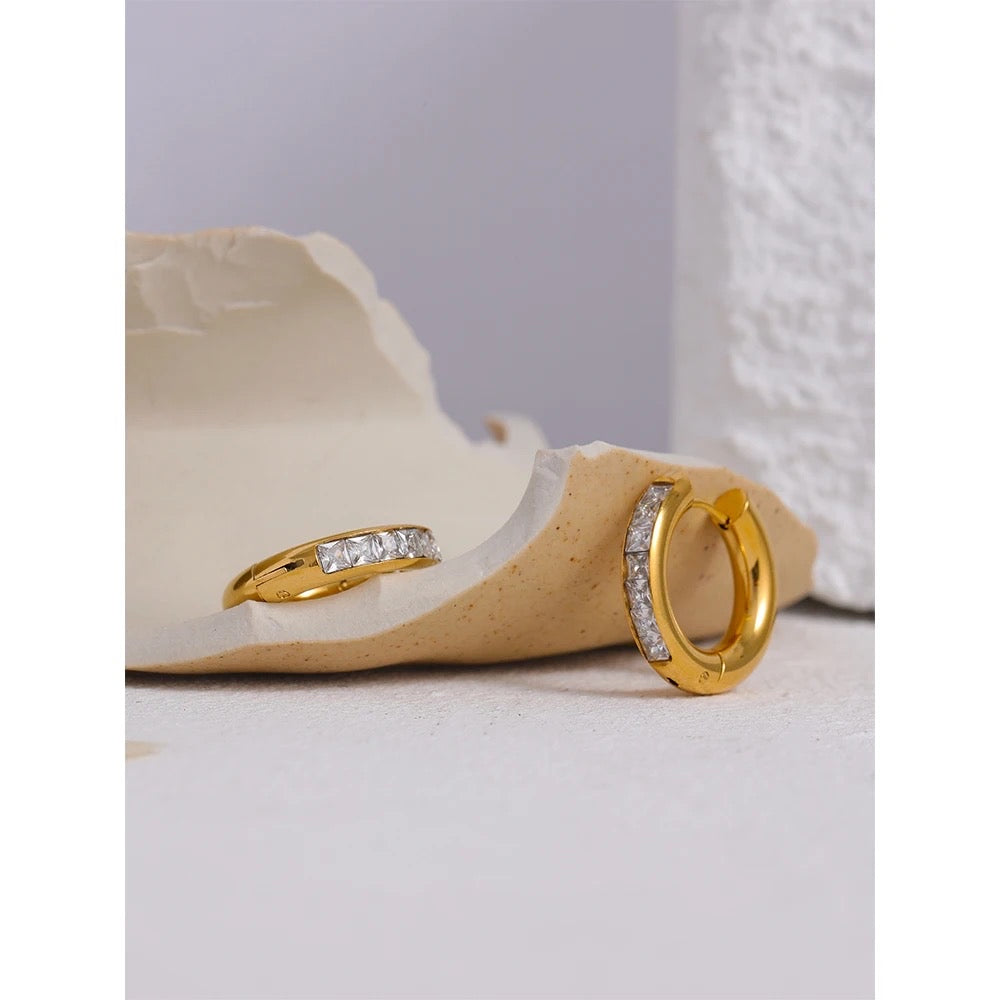 Elegant huggie hoop earrings