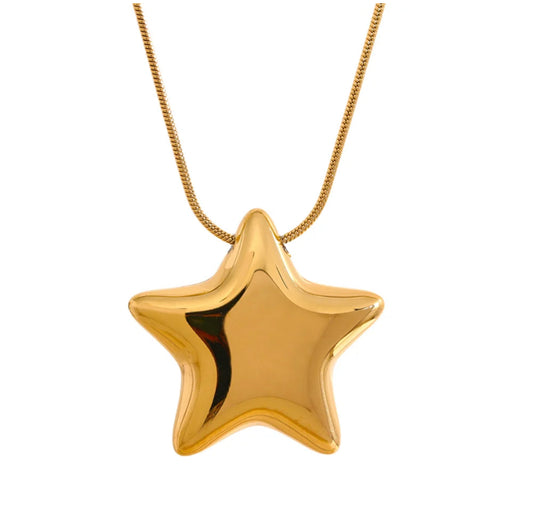Gold big star necklace