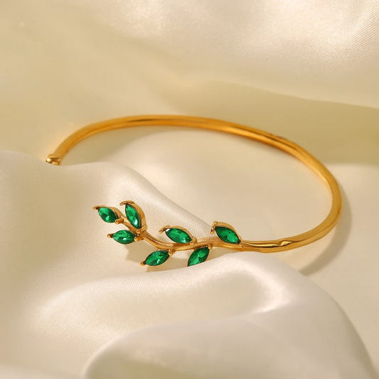 Green leaf cuff bracelet