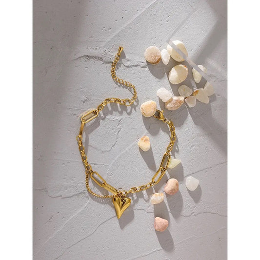 Gold heart bracelet