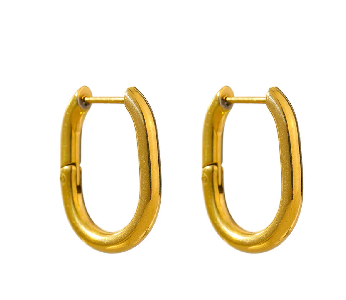 Oval gold hoop earrings