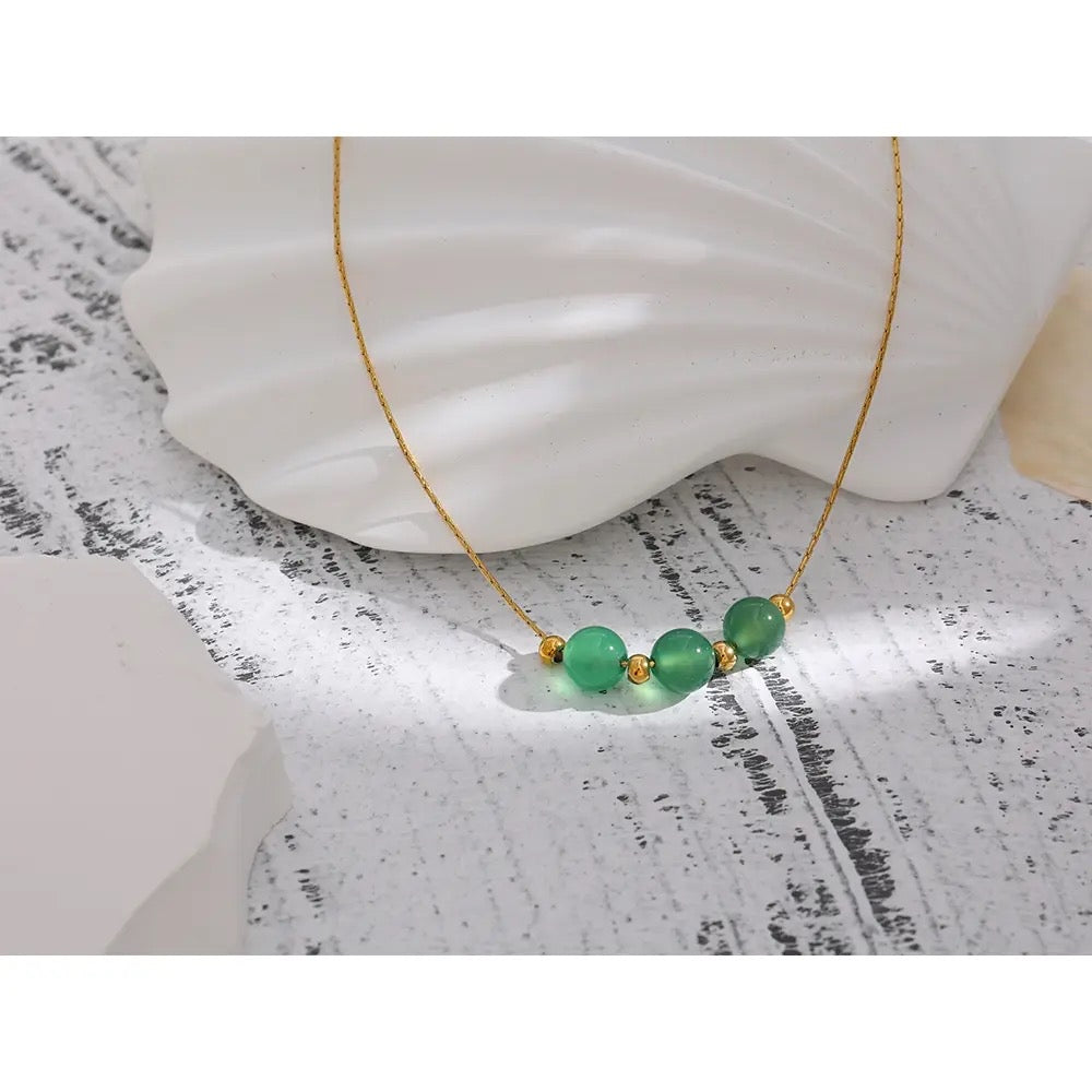 Green  natural stone necklace