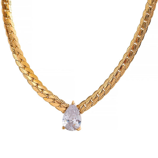 White drop elegant necklace