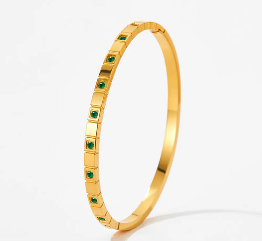 Green elegant bangle
