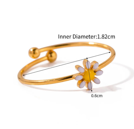 Flower adjustable ring