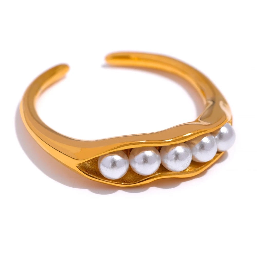 Pearl adjustable ring
