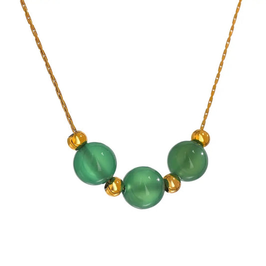 Green  natural stone necklace