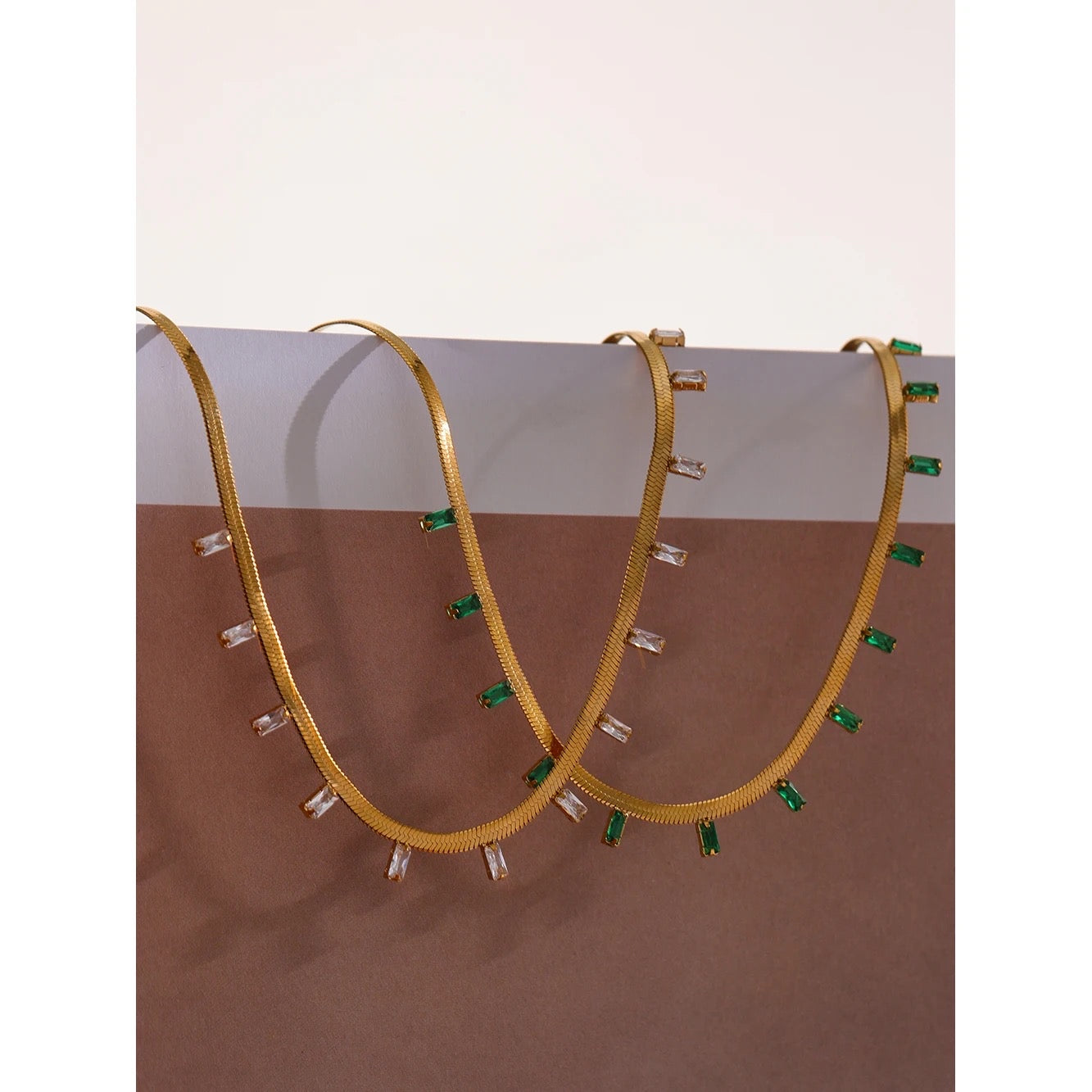 Elegant necklace