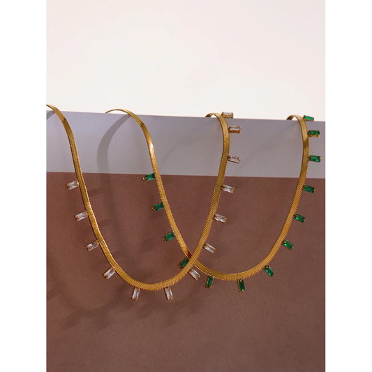 Elegant necklace