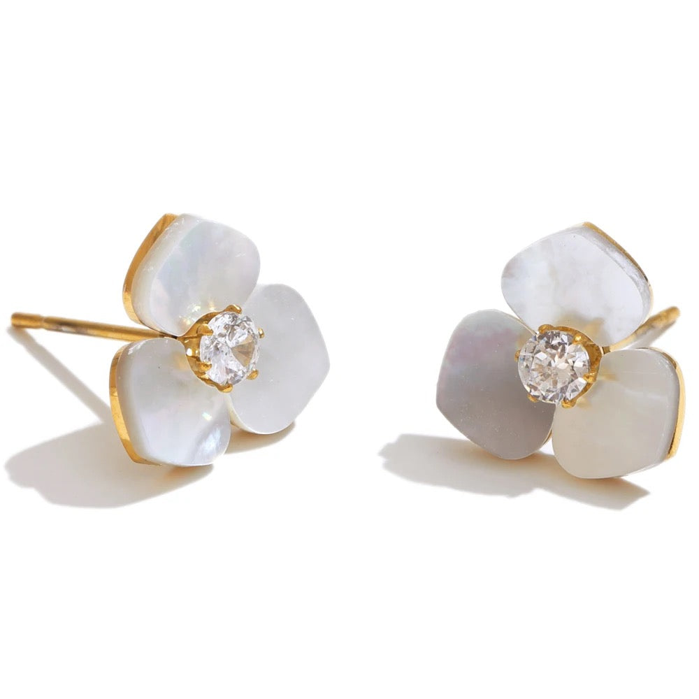 Shell Flower Earrings