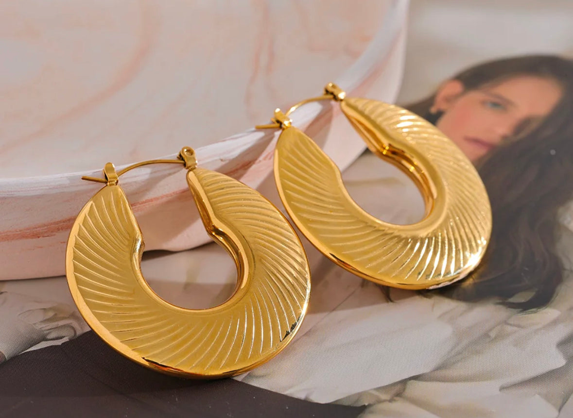 Texture big hoop earrings