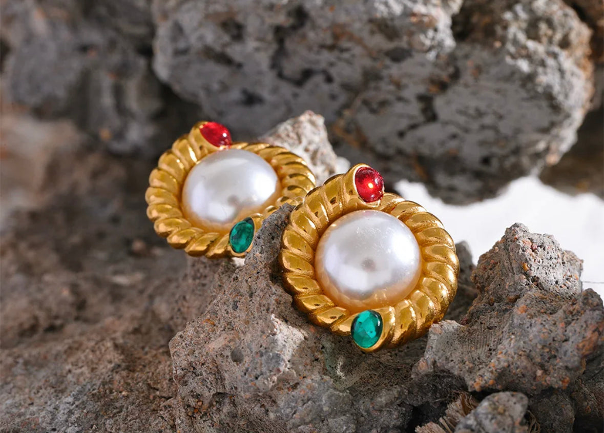 Pearl colorful stud earrings
