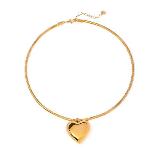 Gold big heart necklace