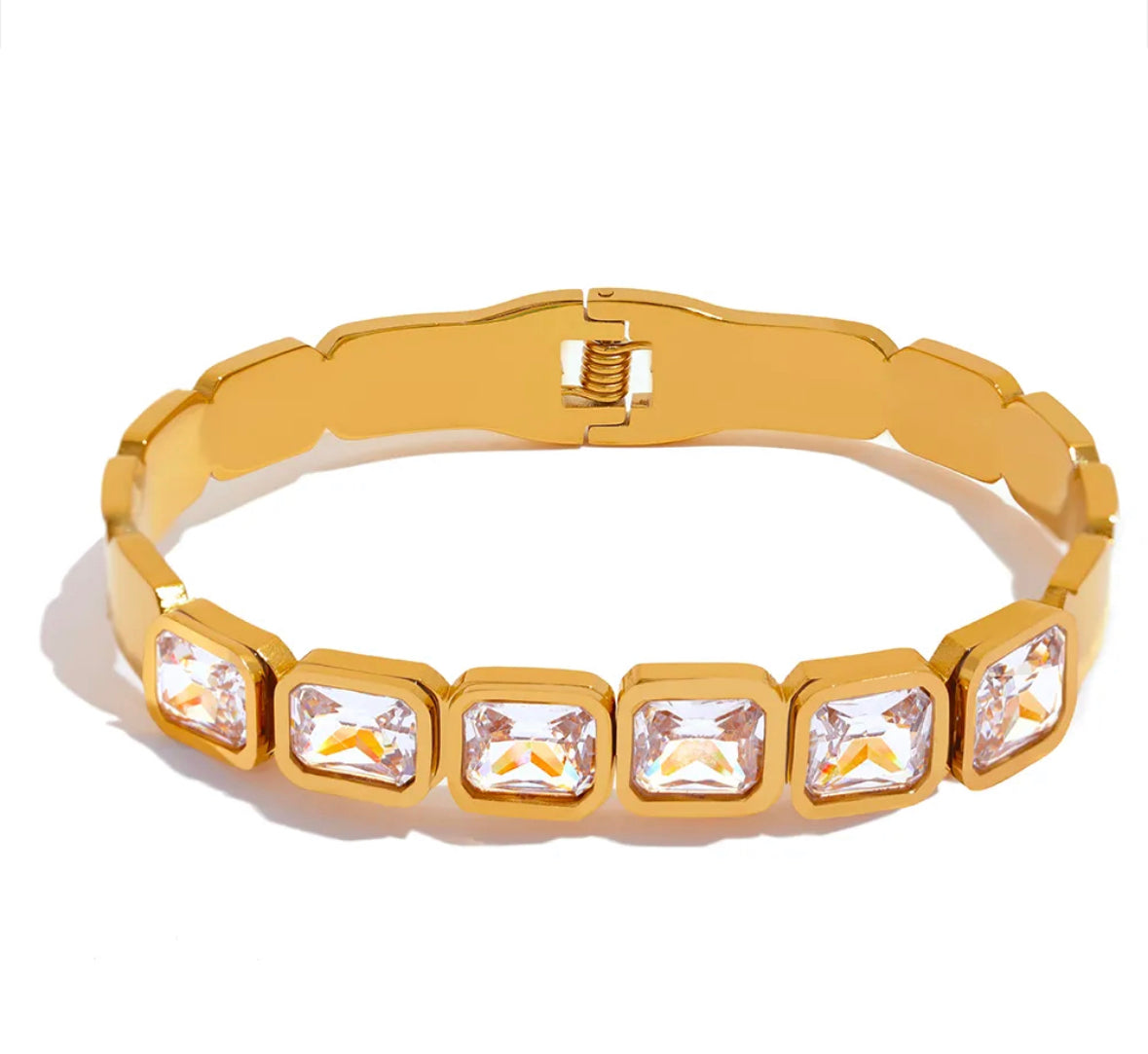 Elegant bangle