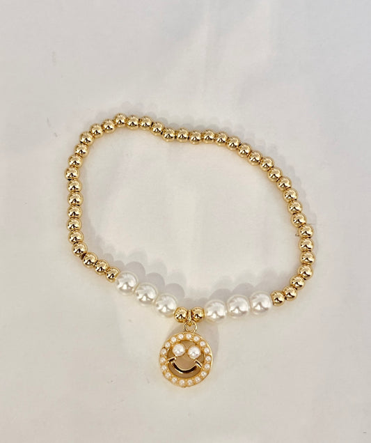 Happy face pearl bracelet