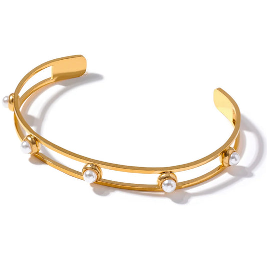 Pearl cuff bracelet