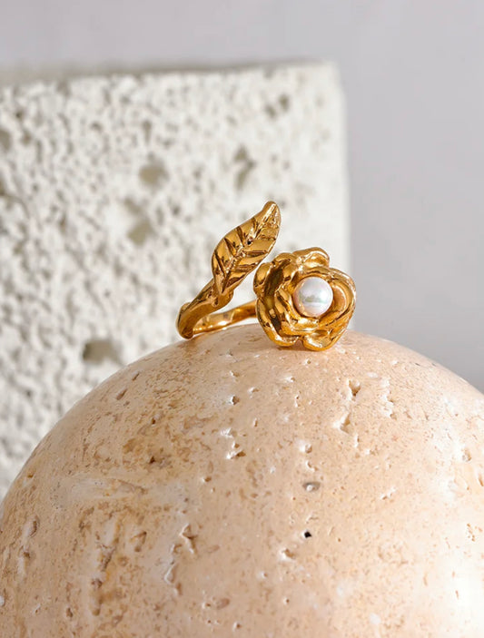 Flower leaf adjustable ring