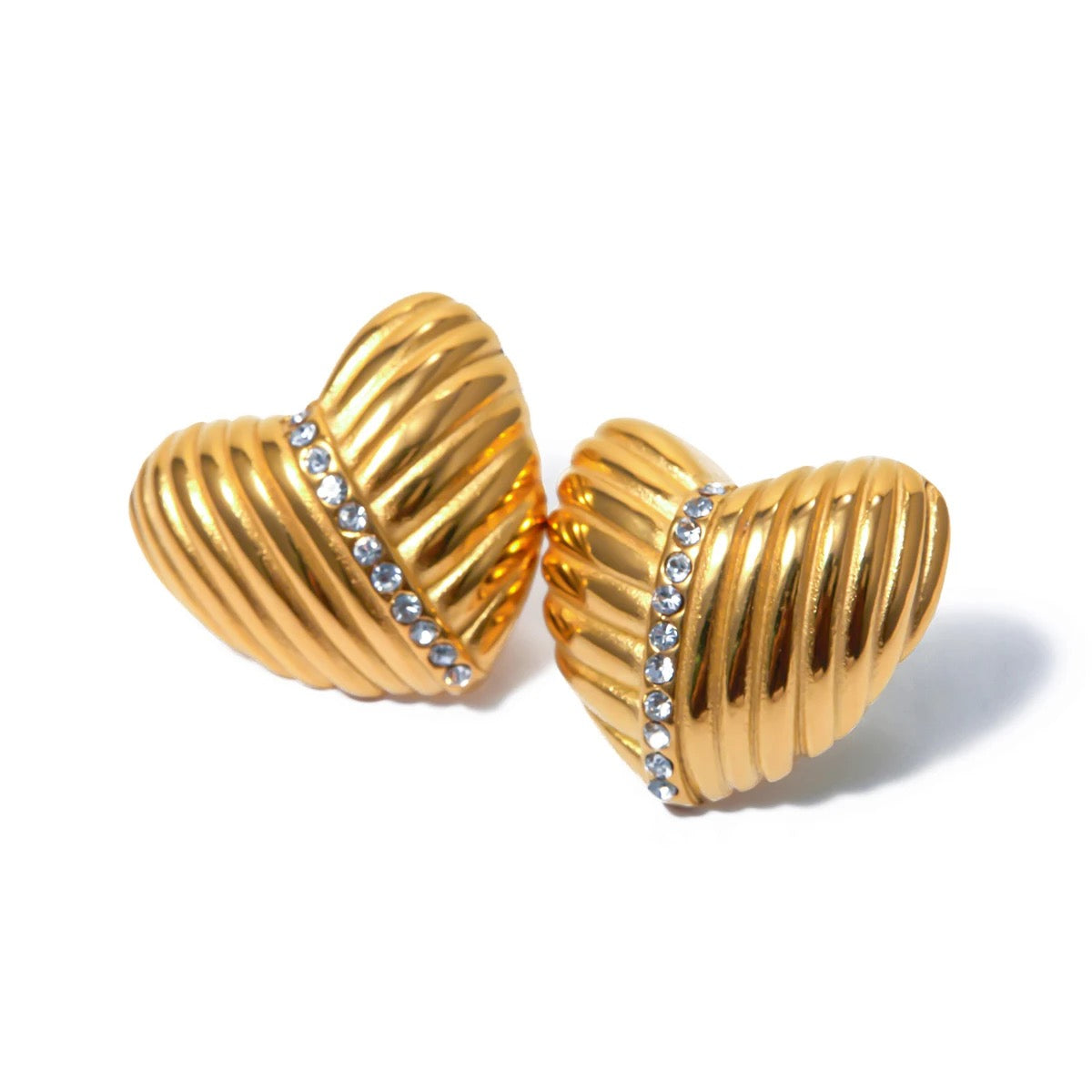 Heart texture stud earrings