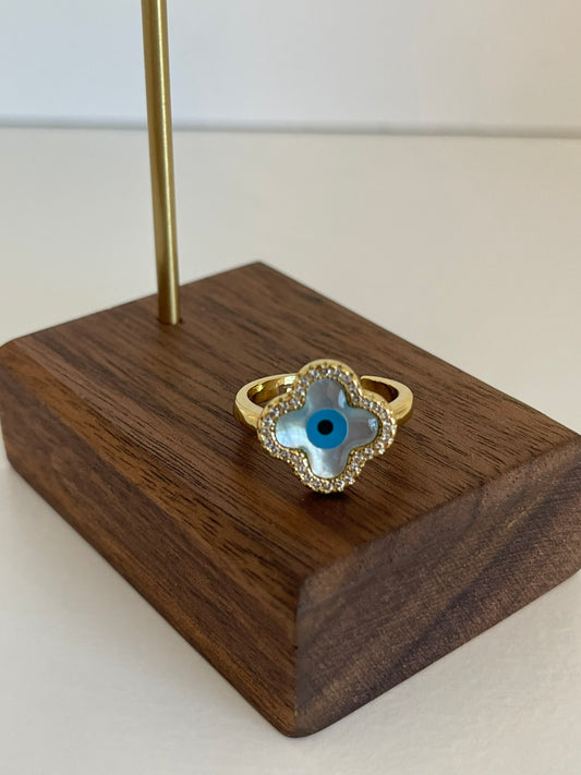 Clover adjustable ring