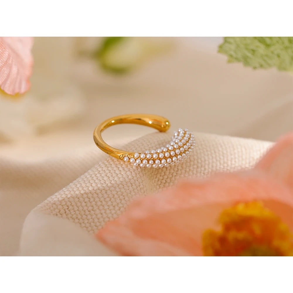 Pearl adjustable ring