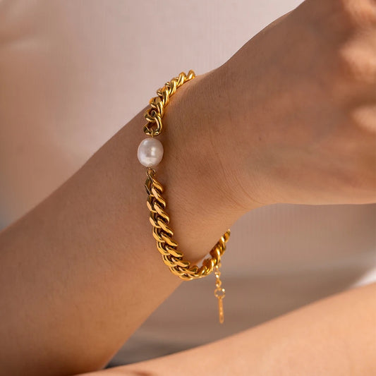 Pearl chain bracelet