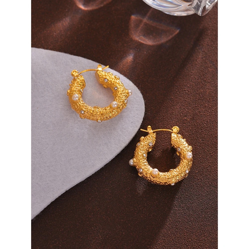 Pearl zirconia elegant hoop