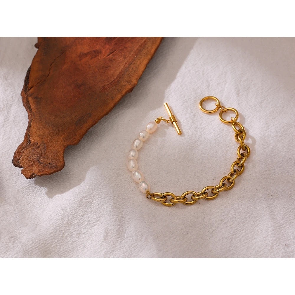 Natural fresh pearl bracelet
