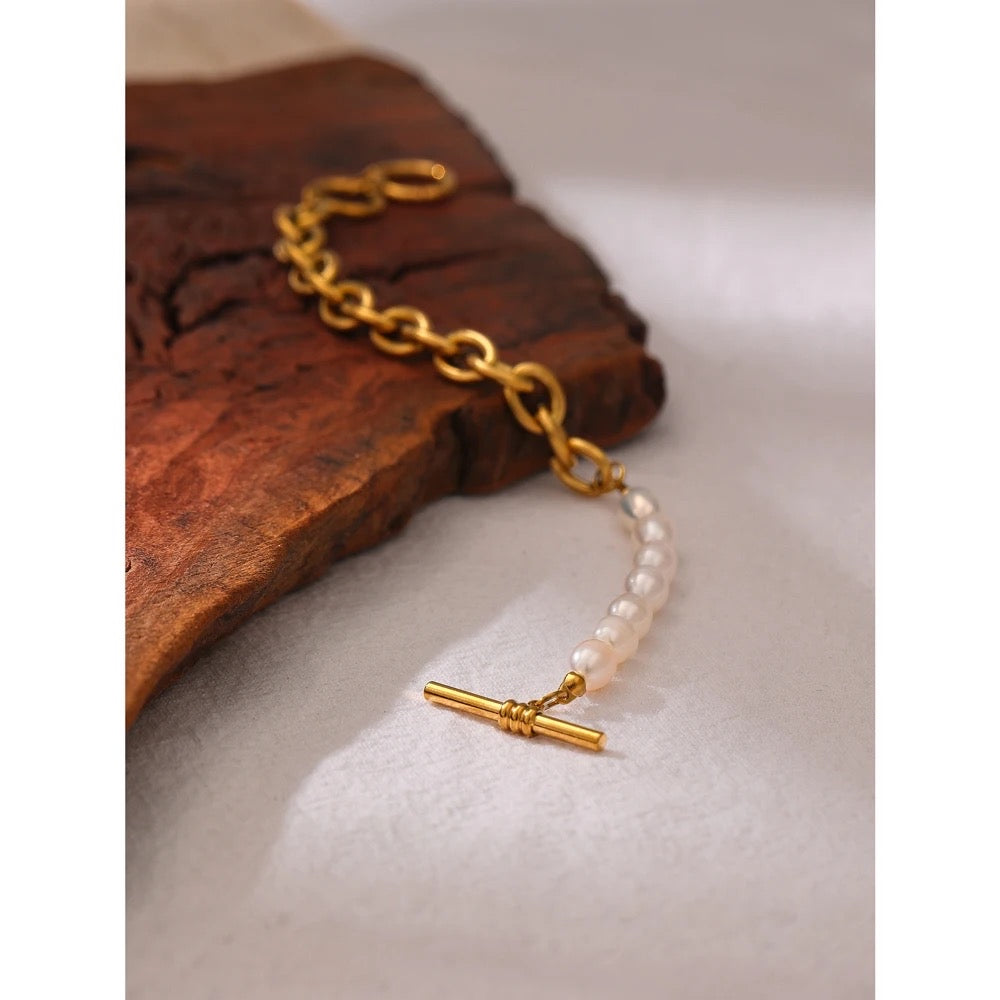 Natural fresh pearl bracelet