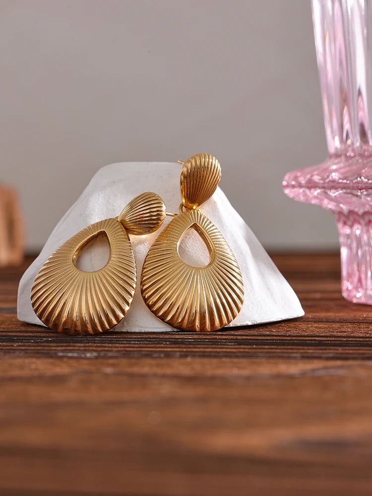 Drop elegant stud earrings