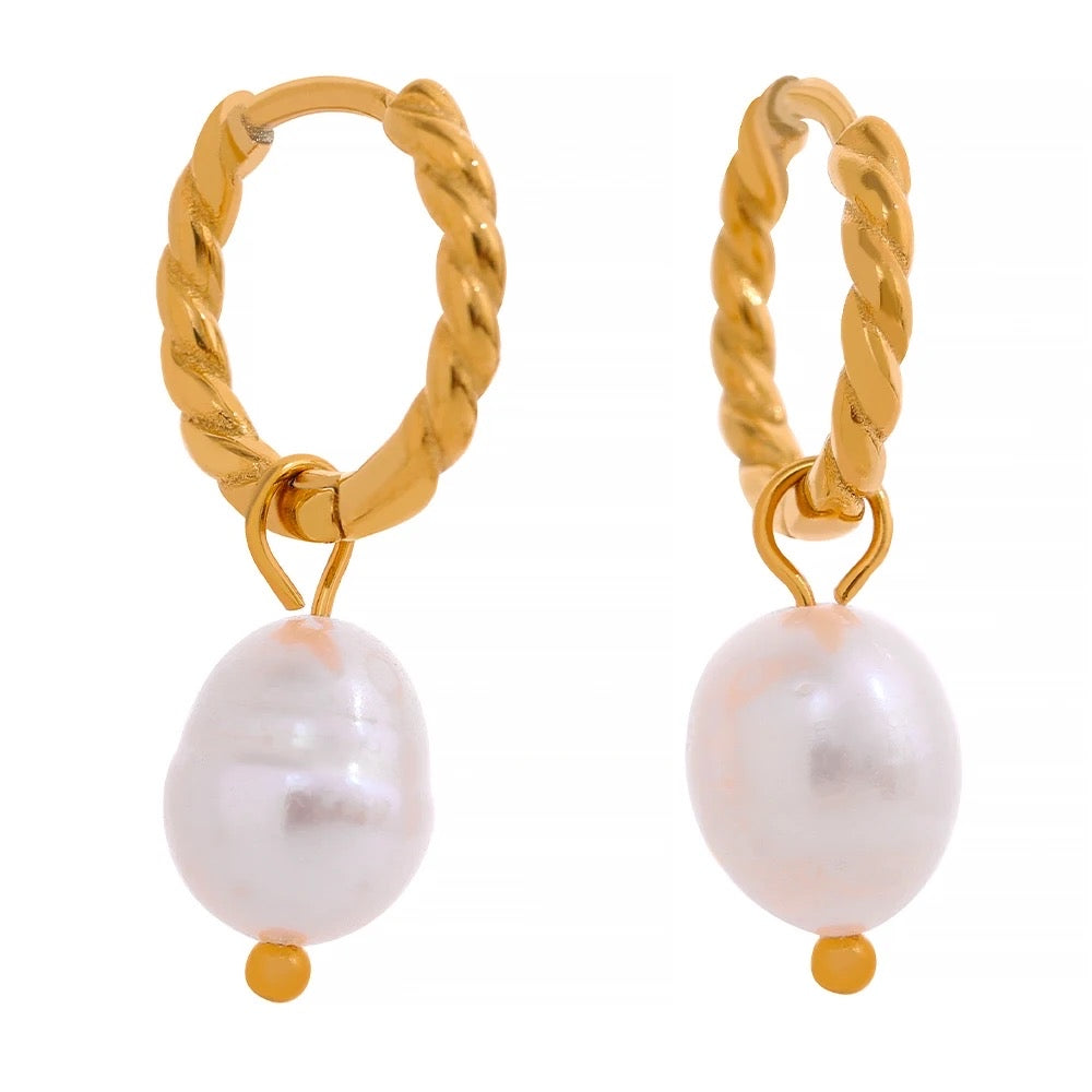 Natural pearl twist hoop earrings