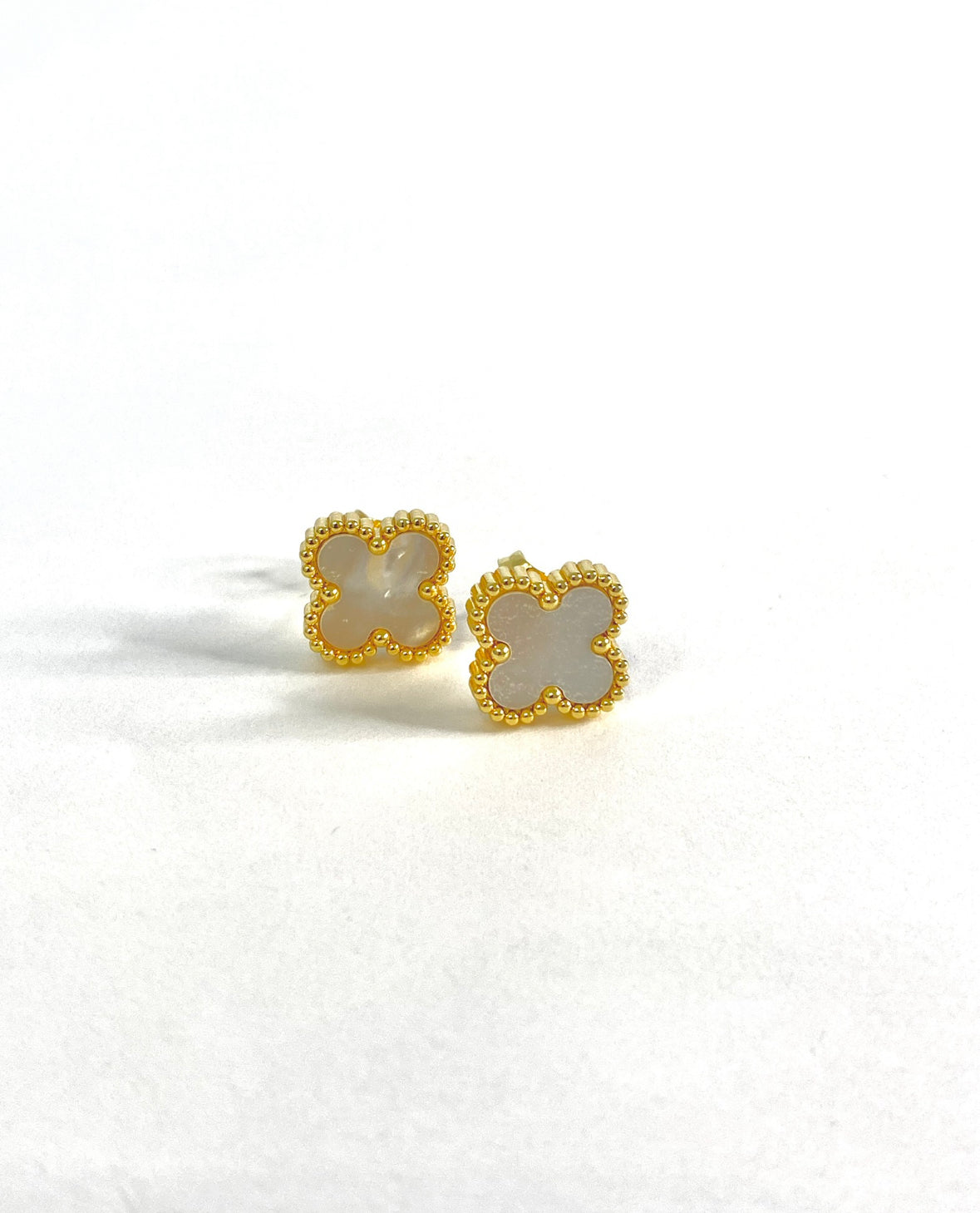 White clover stud earrings