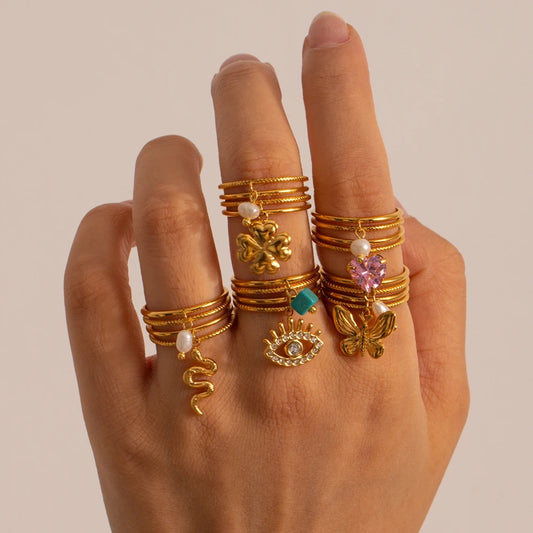 Charm adjustable ring