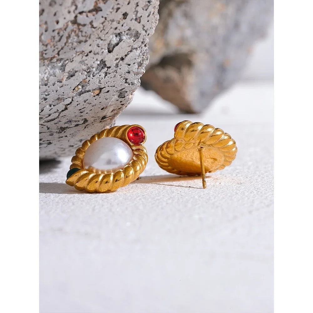 Pearl colorful stud earrings