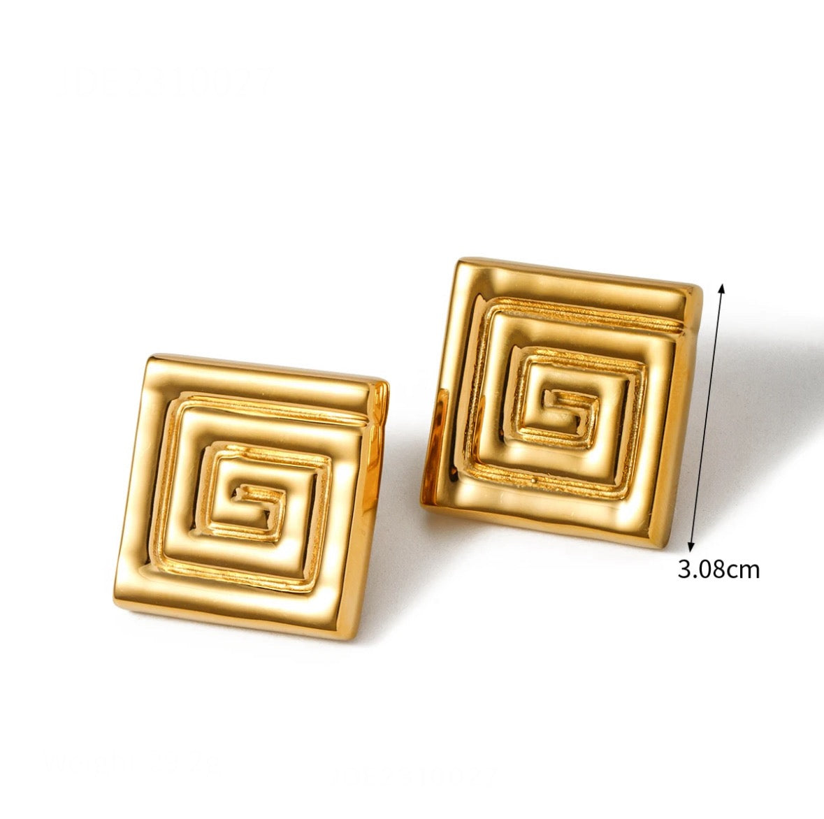 Geometric elegant stud earrings