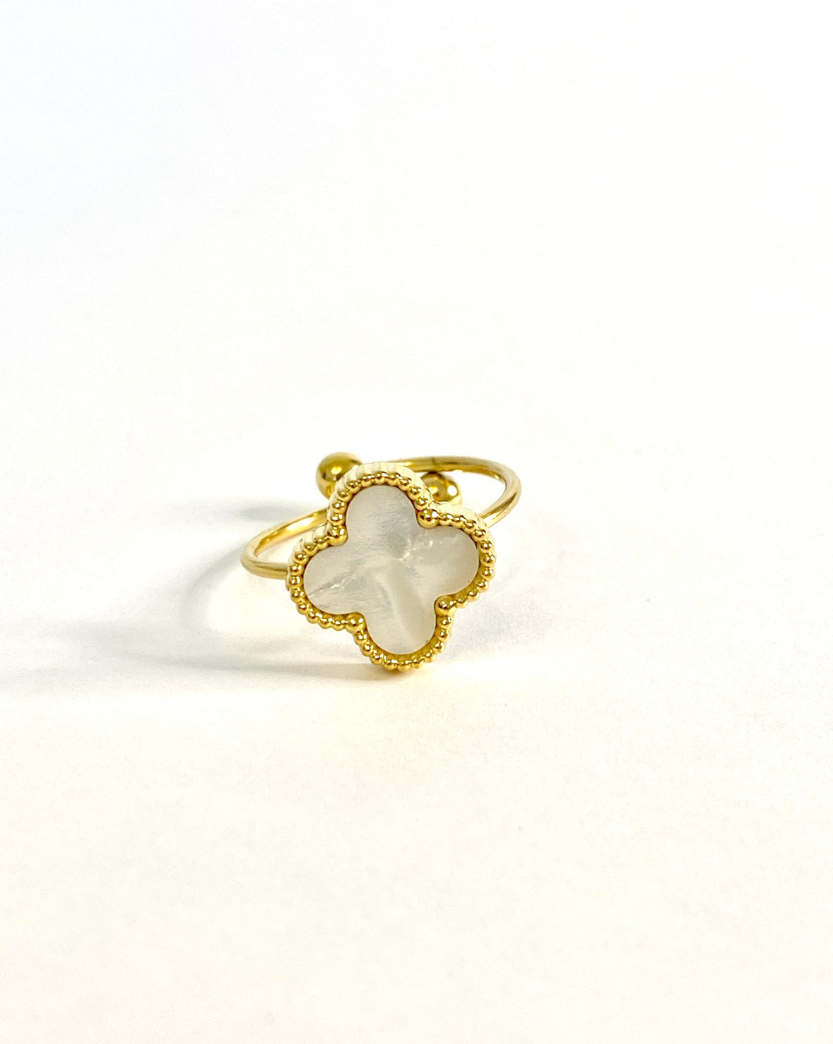 Clover adjustable ring
