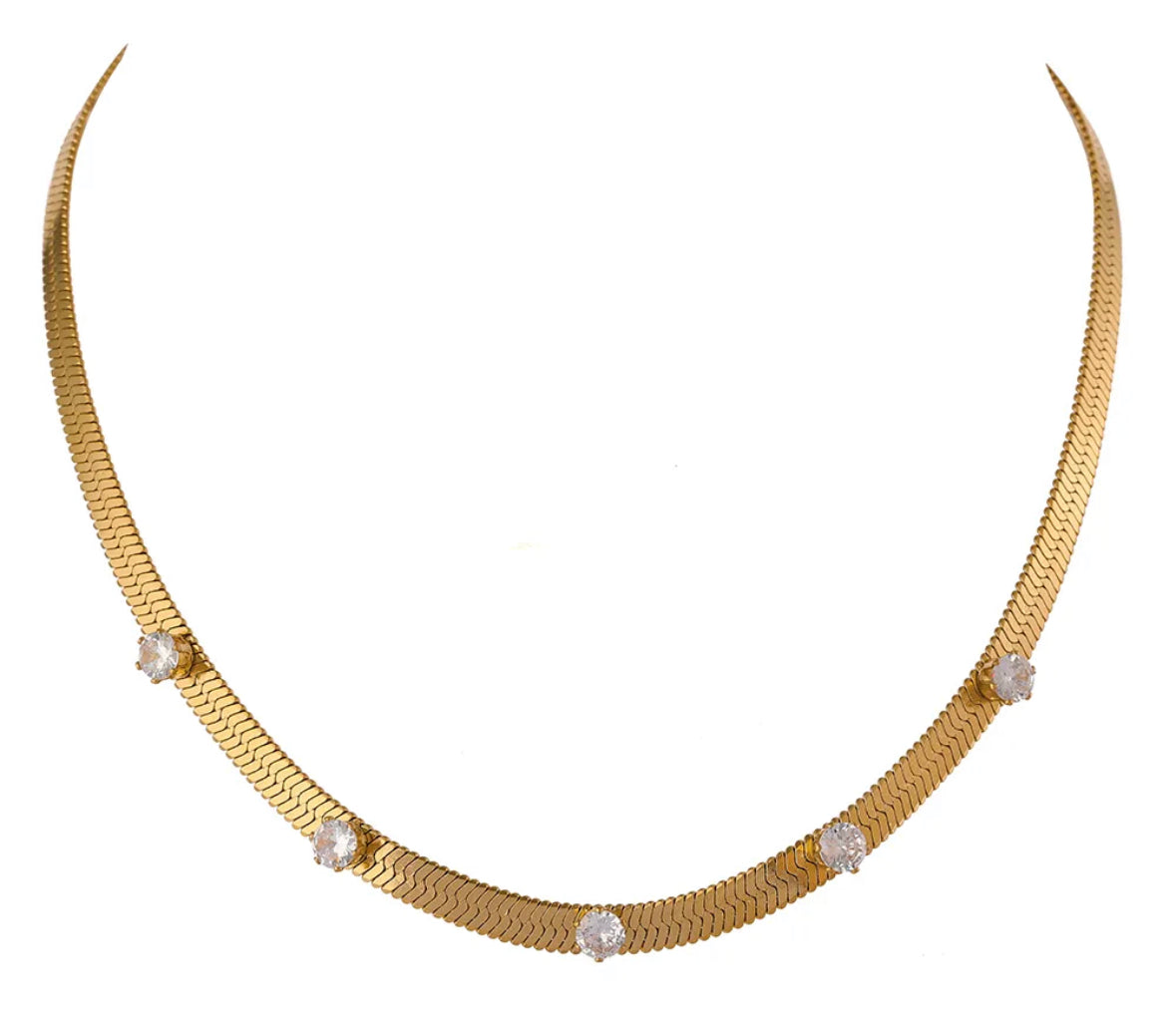 Elegant necklace