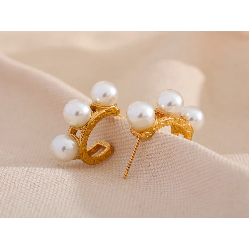 Pearl hoop stud earrings