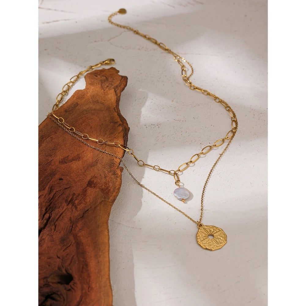 Round north layer necklace