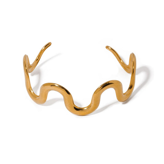 Wavy cuff bracelet