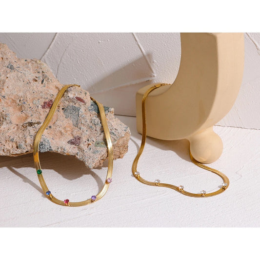 Elegant necklace