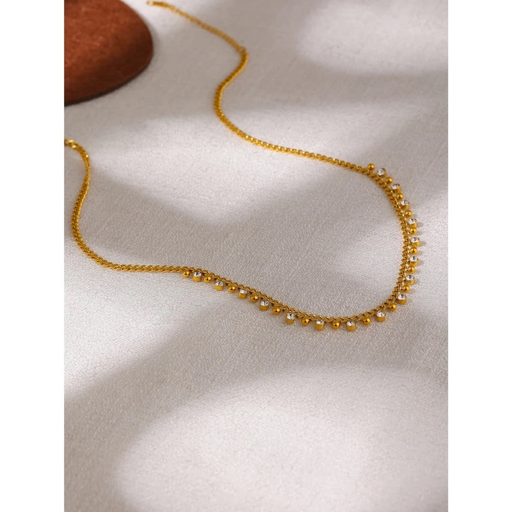 Delicate beads necklace