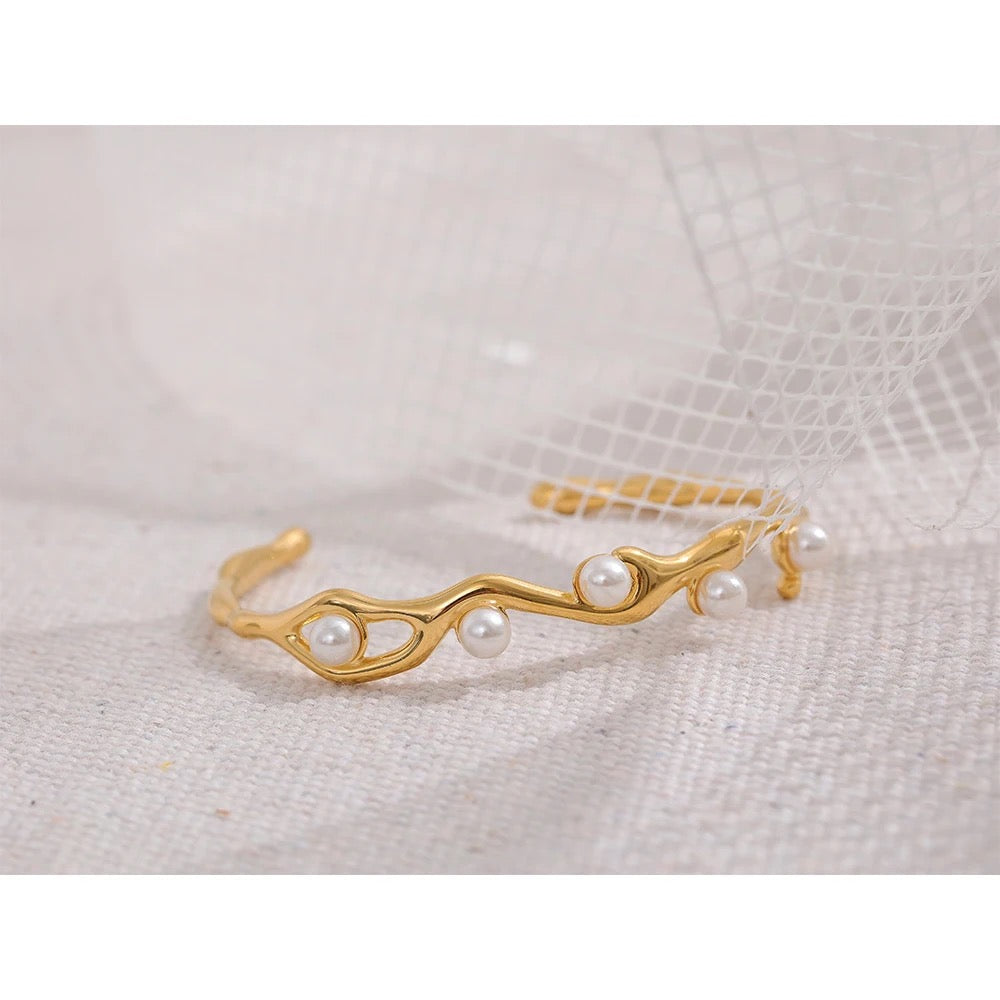 Elegant pearl cuff bracelet