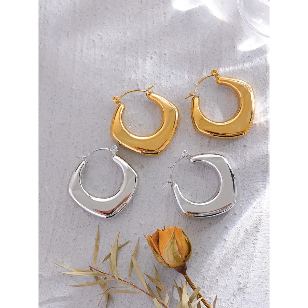 Gold elegant hoops