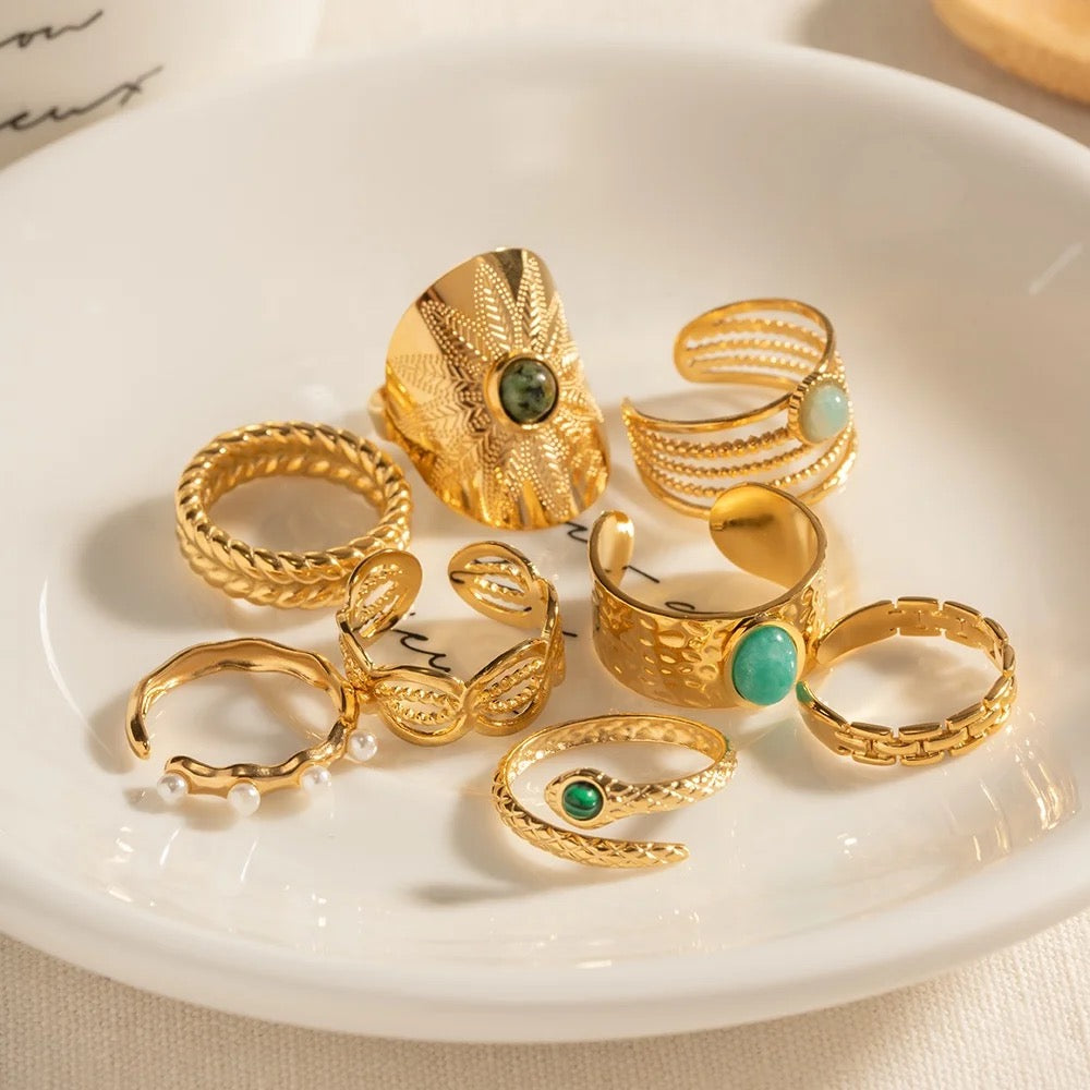 Vintage adjustable ring
