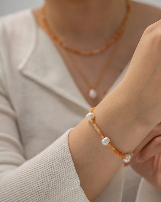 Baroque pearl bracelet